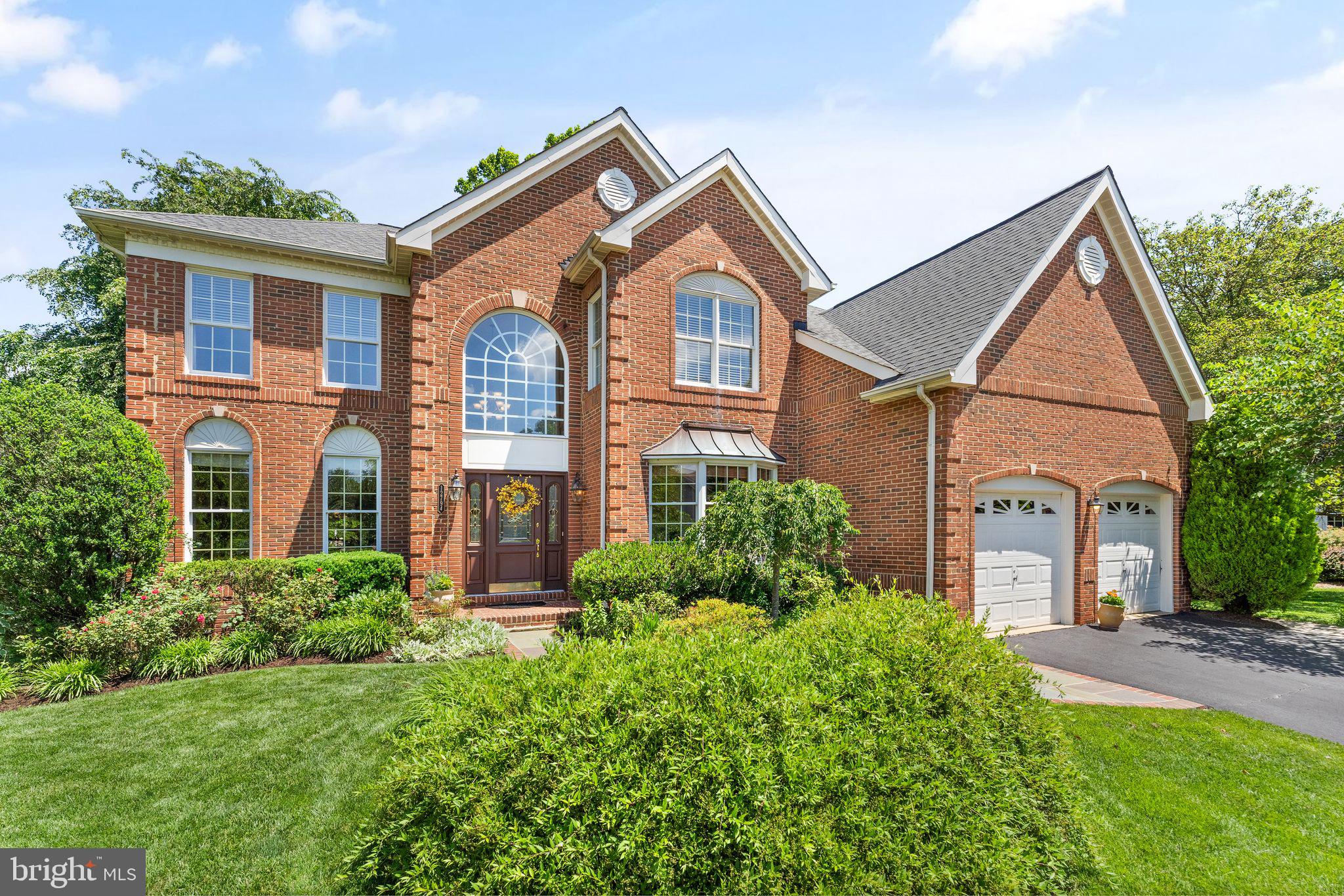 OAKTON WOODS - Residential