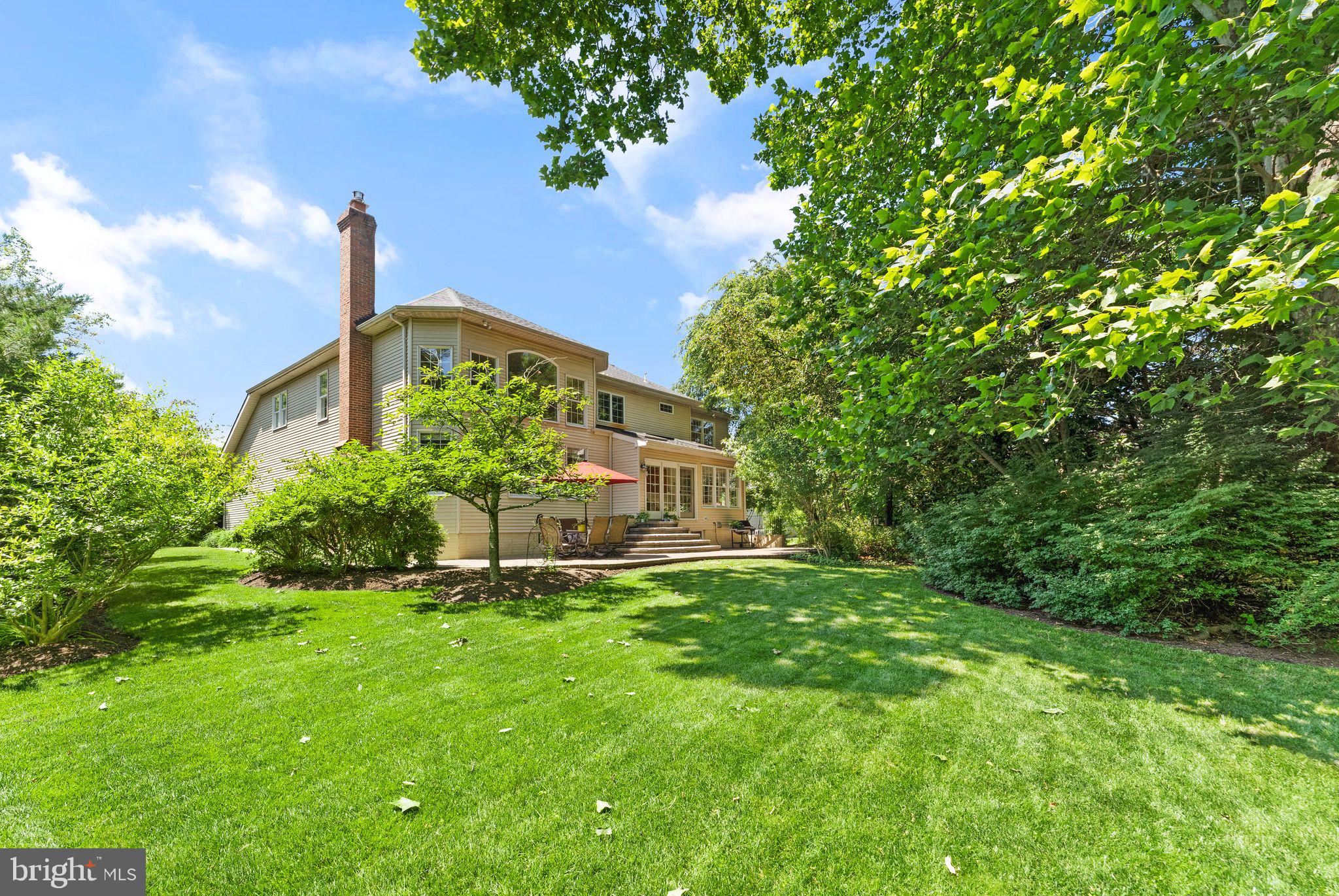 OAKTON WOODS - Residential