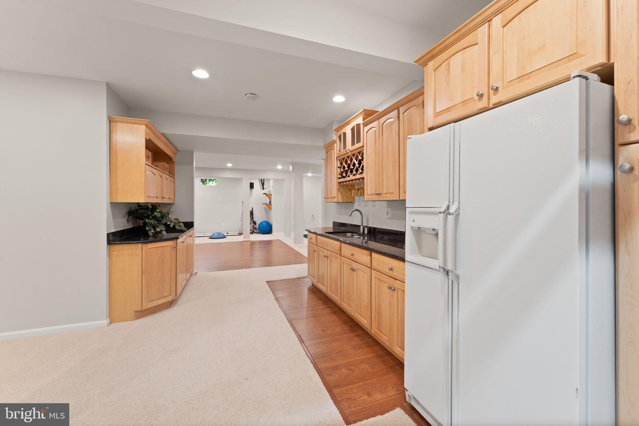 OAKTON WOODS - Residential