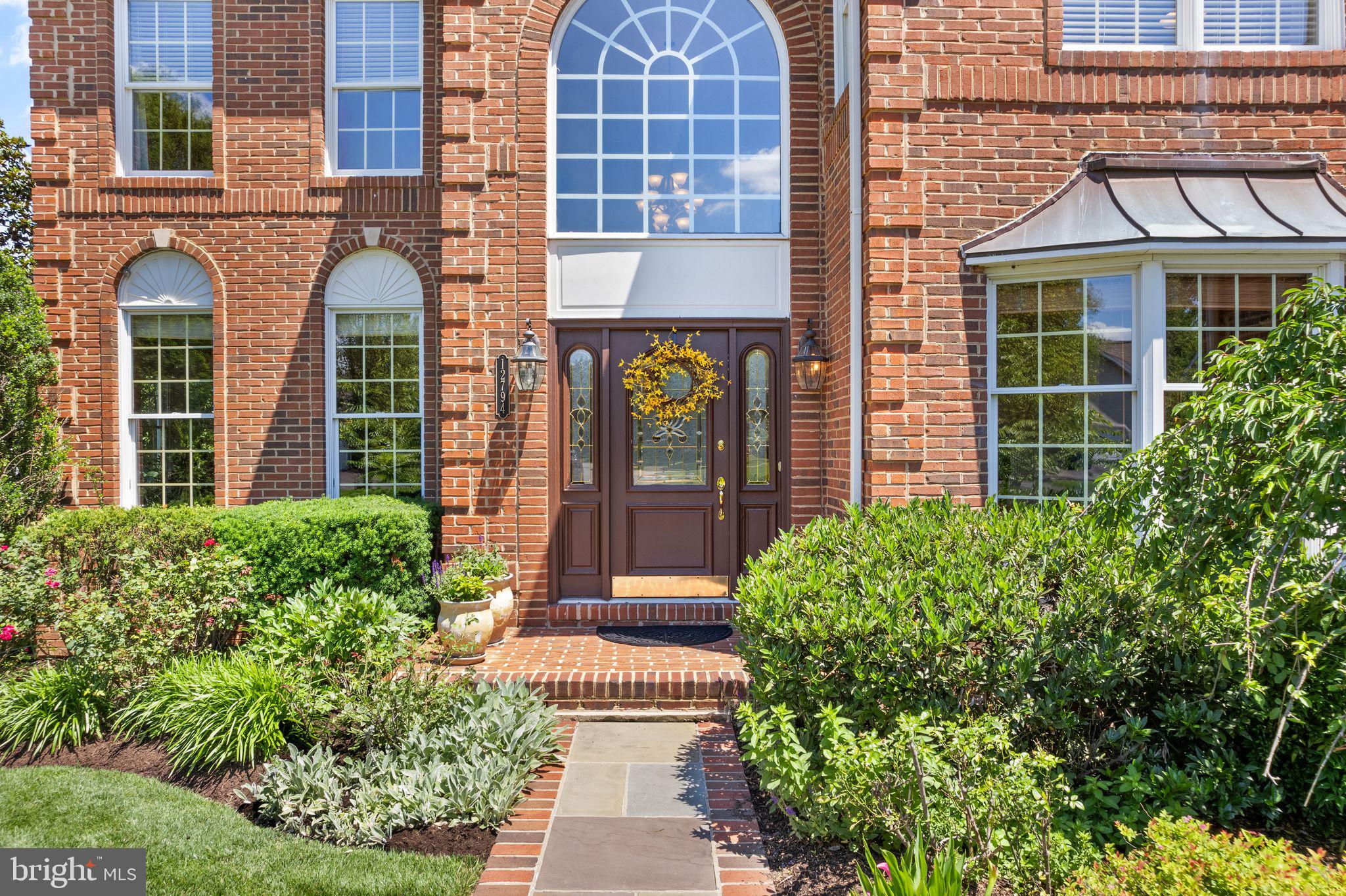 OAKTON WOODS - Residential