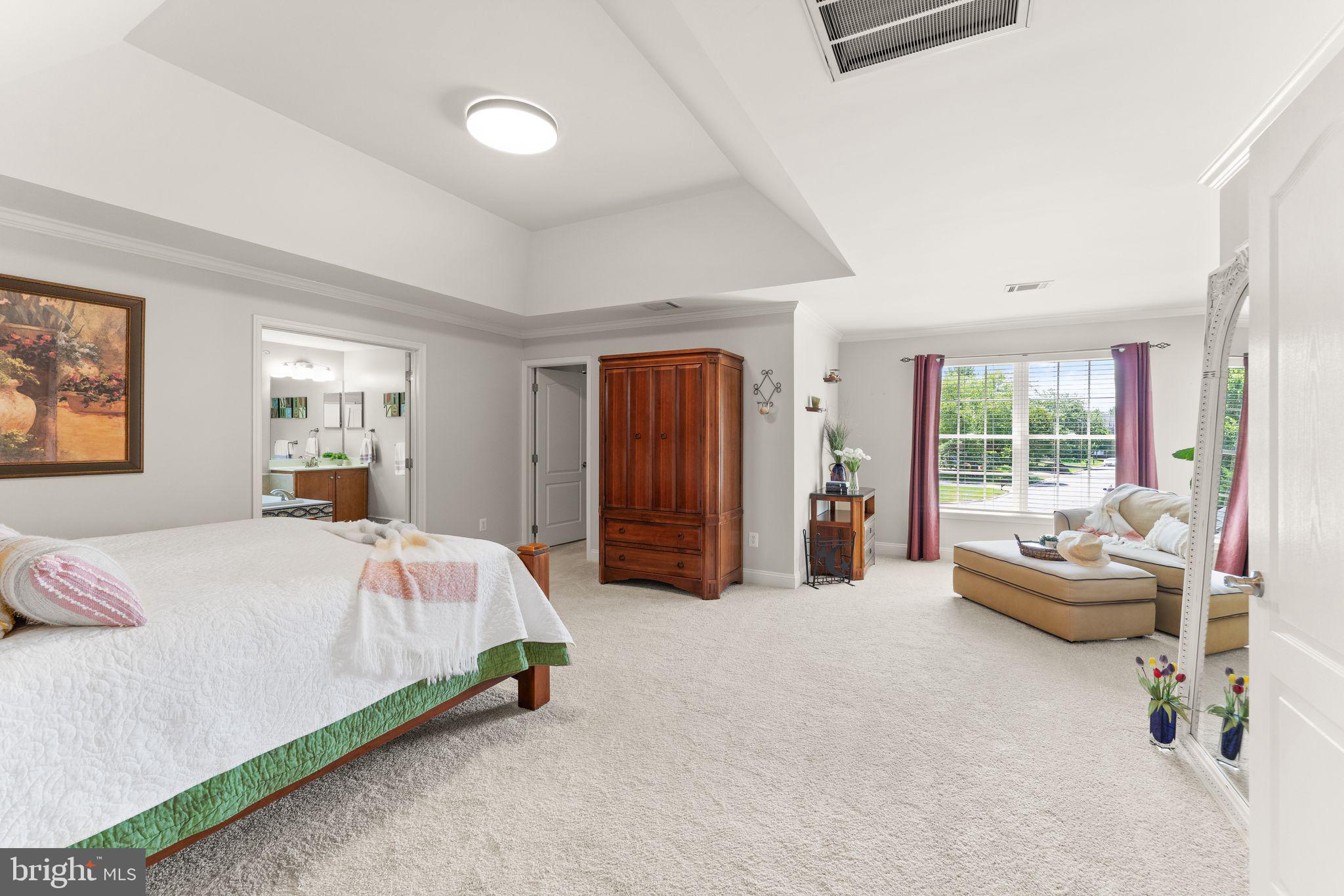 OAKTON WOODS - Residential