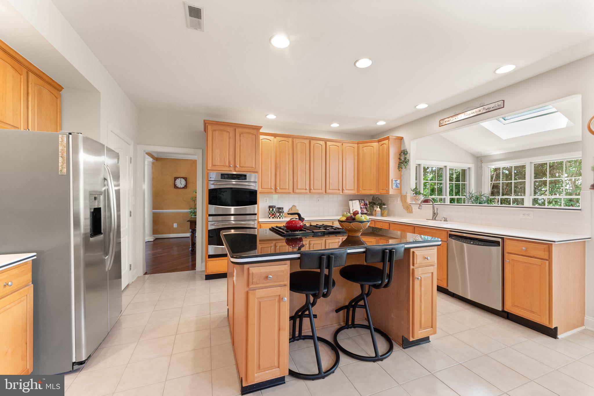 OAKTON WOODS - Residential