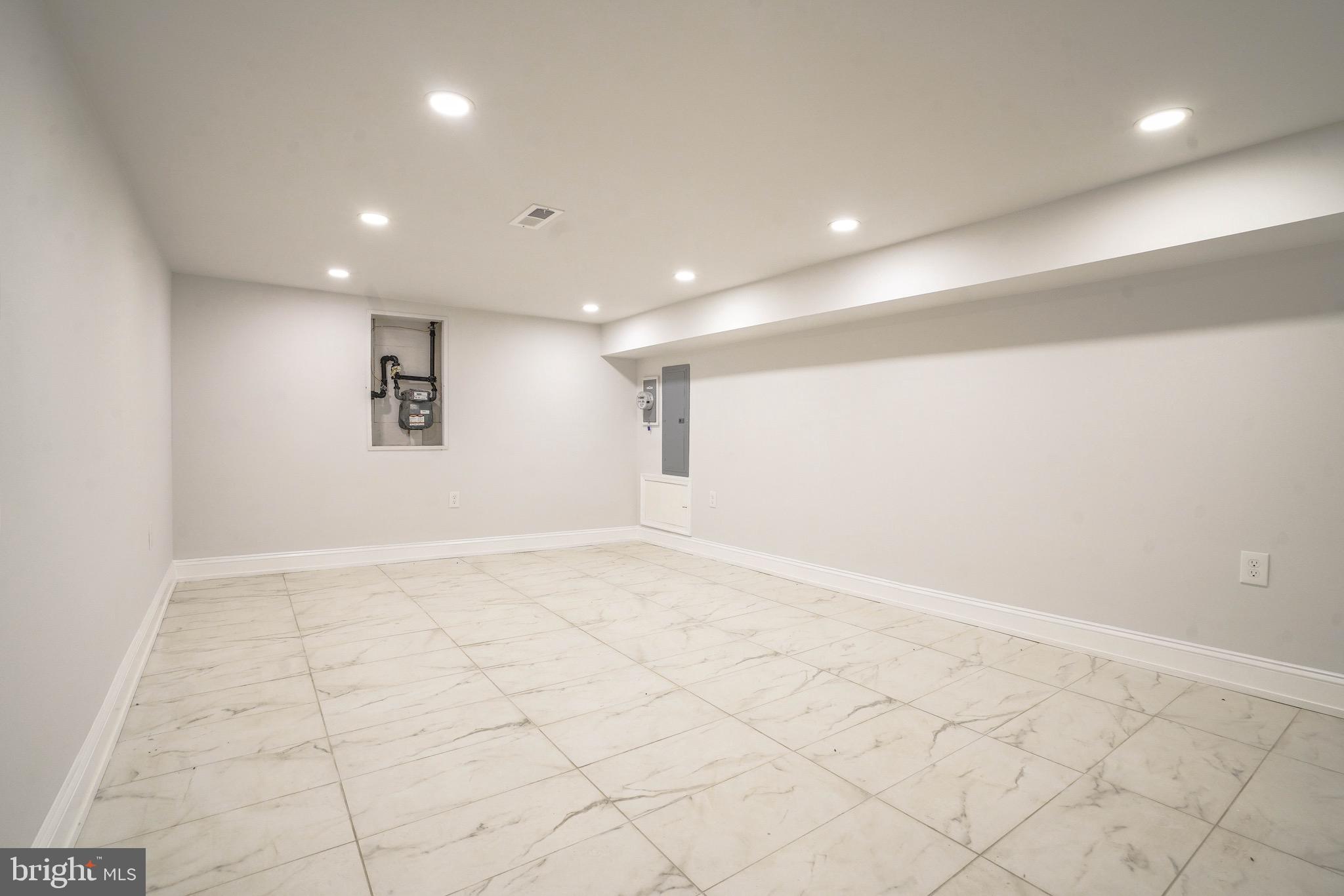 ALLEGHENY WEST - Residential