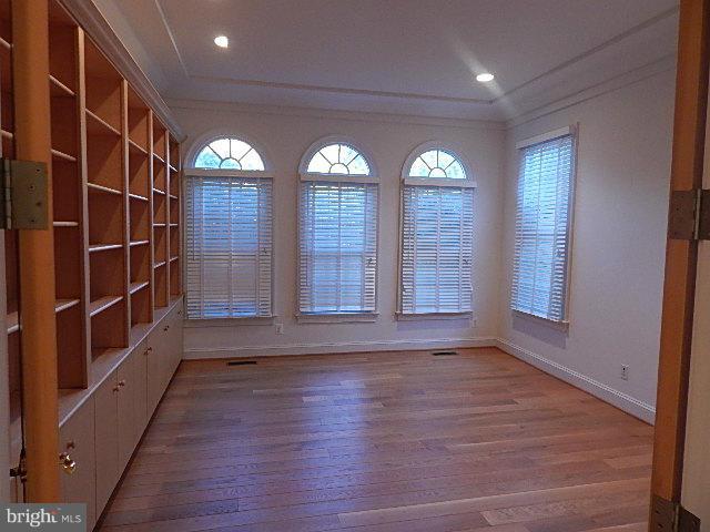 SADDLE RIDGE - Residential