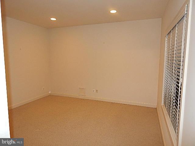 SADDLE RIDGE - Residential