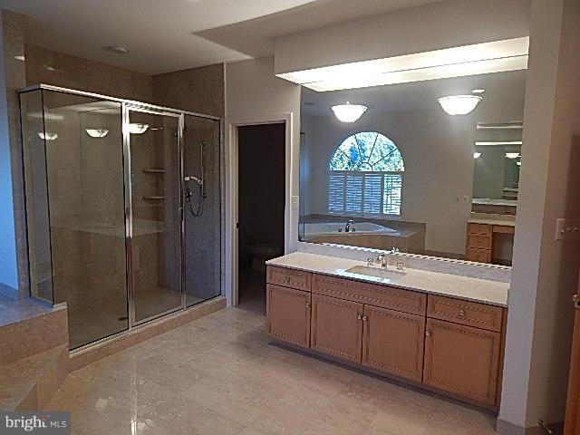 SADDLE RIDGE - Residential