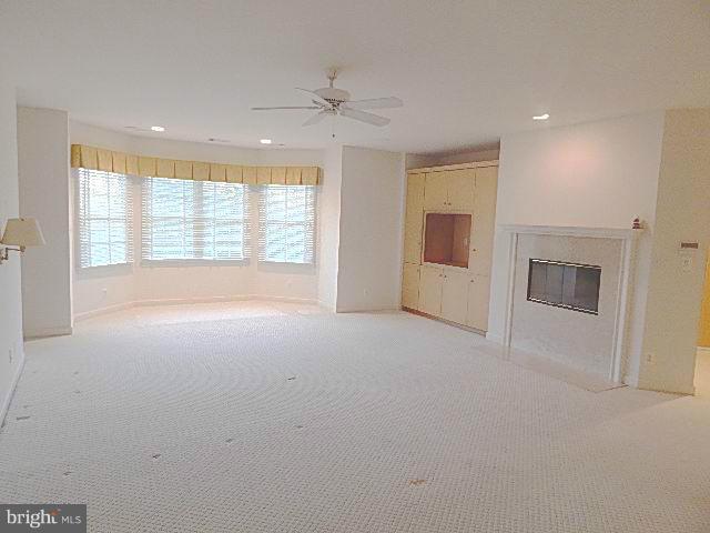 SADDLE RIDGE - Residential