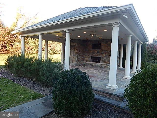 SADDLE RIDGE - Residential