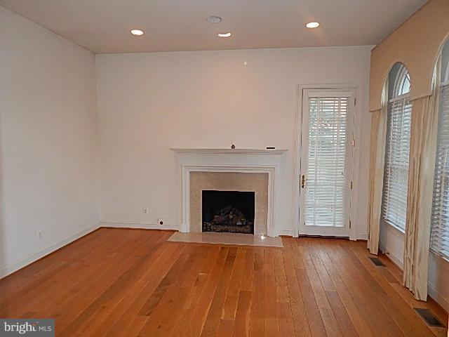 SADDLE RIDGE - Residential