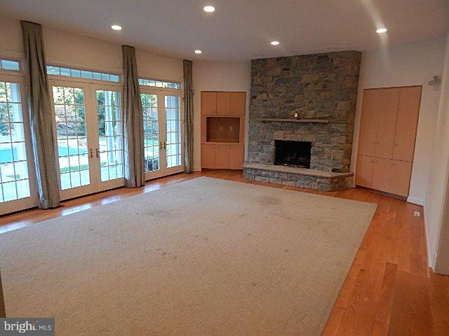 SADDLE RIDGE - Residential