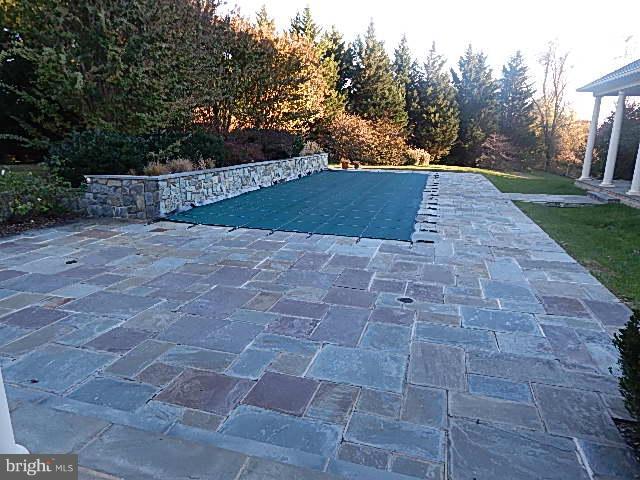 SADDLE RIDGE - Residential