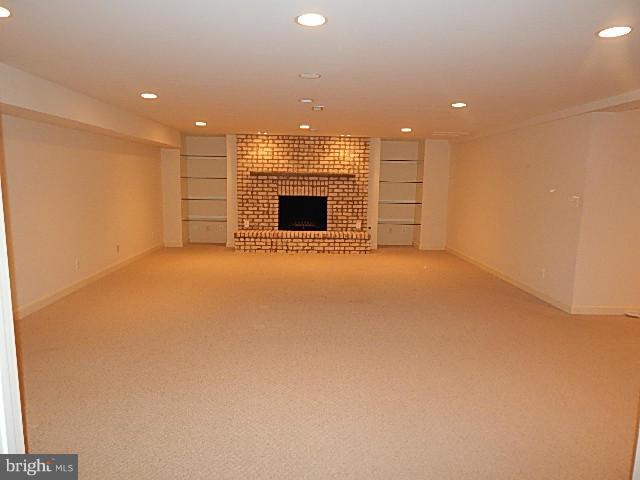 SADDLE RIDGE - Residential