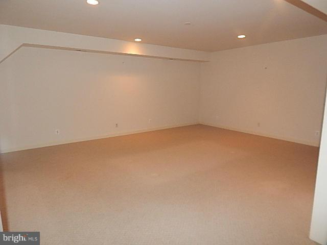 SADDLE RIDGE - Residential