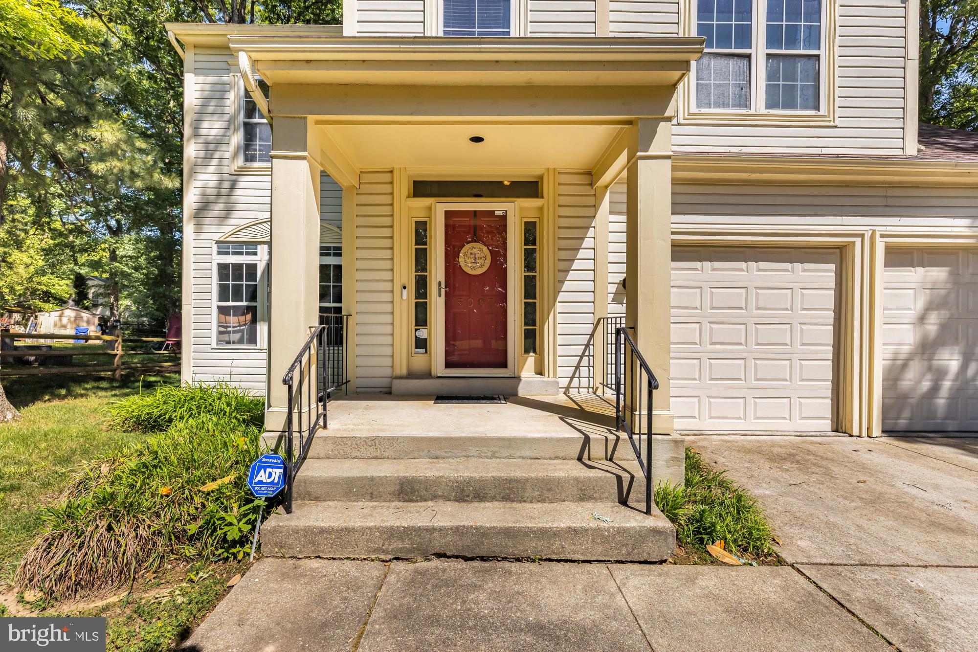 5007 DAMSELFISH COURT