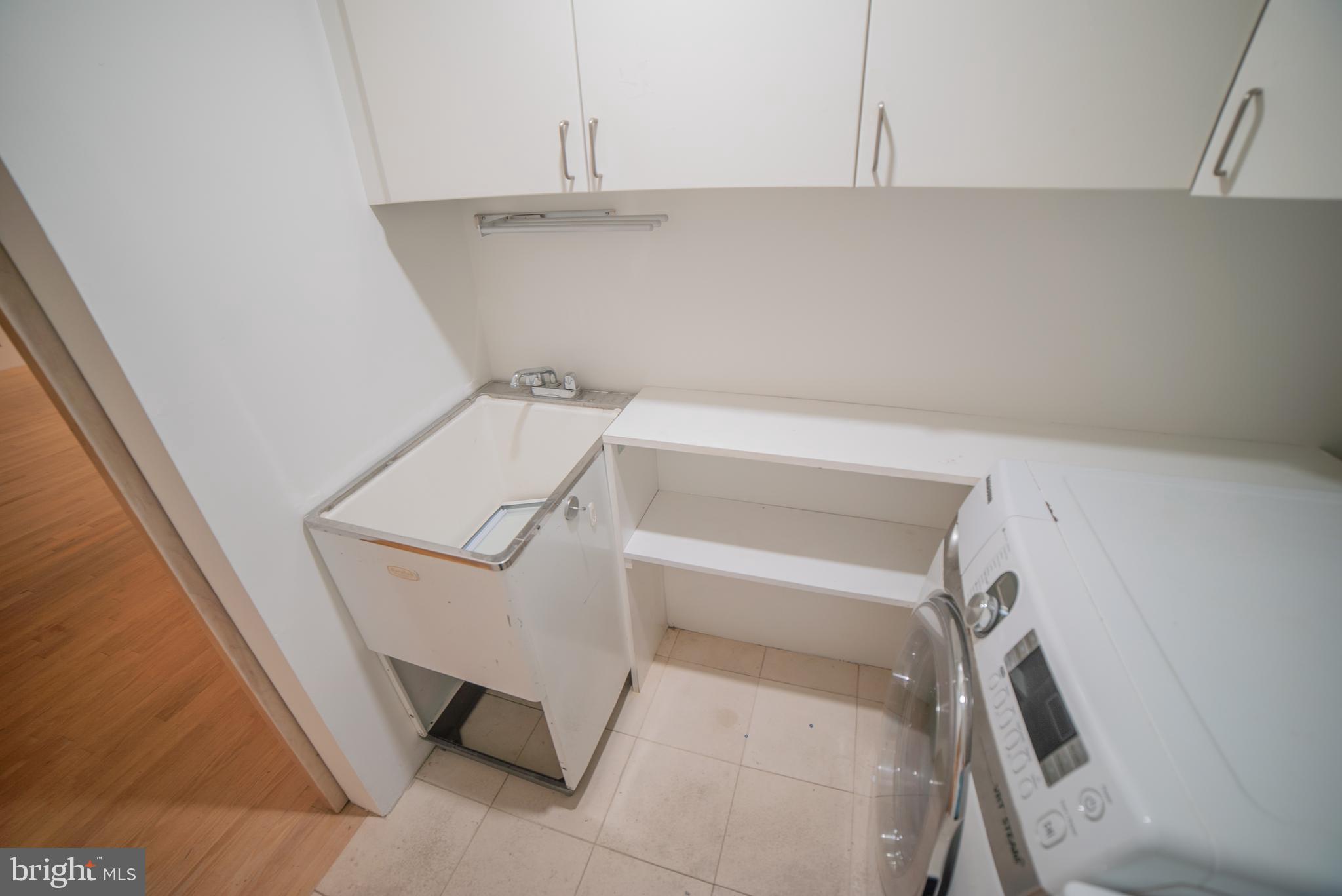 ART MUSEUM AREA - Residential