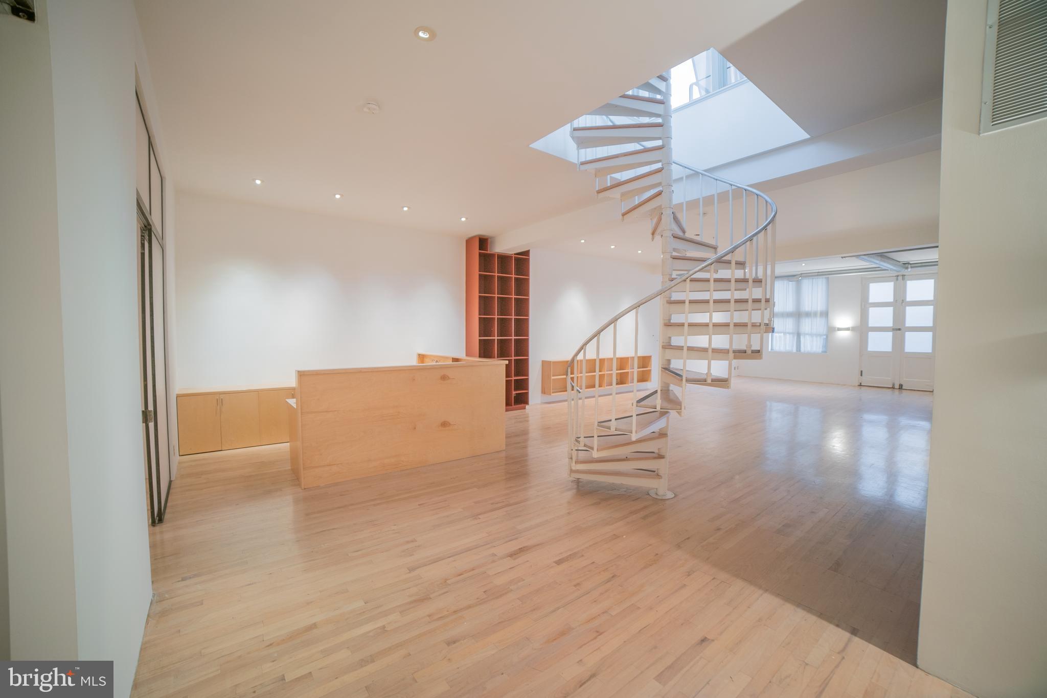 ART MUSEUM AREA - Residential