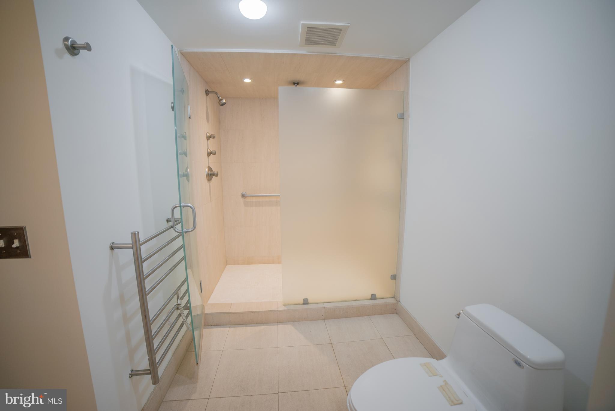 ART MUSEUM AREA - Residential