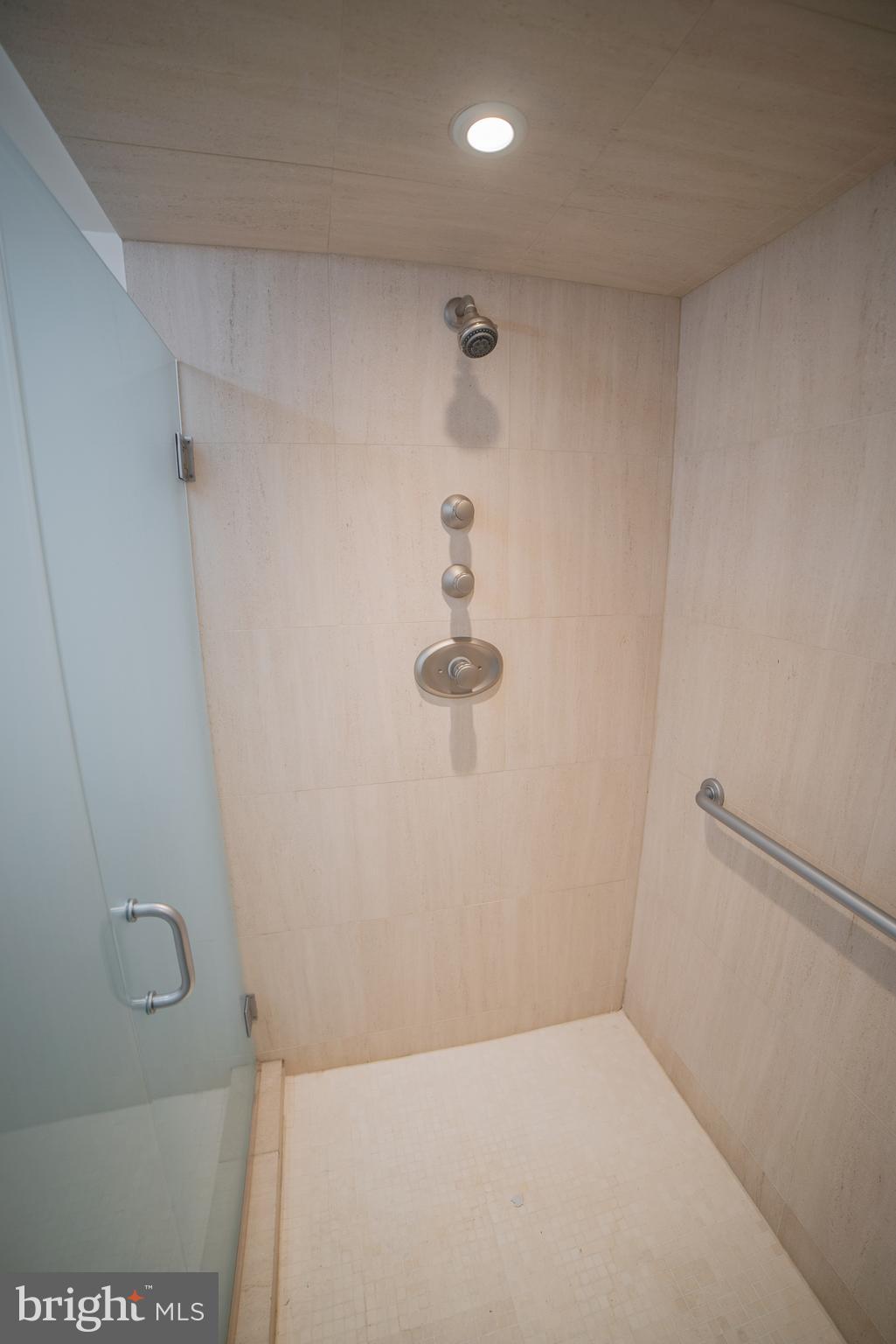 ART MUSEUM AREA - Residential