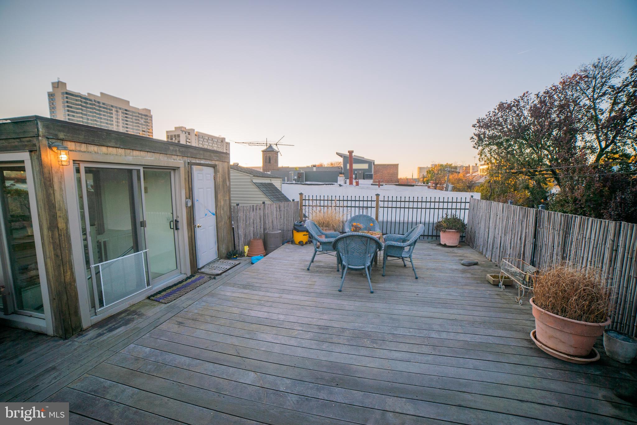 ART MUSEUM AREA - Residential