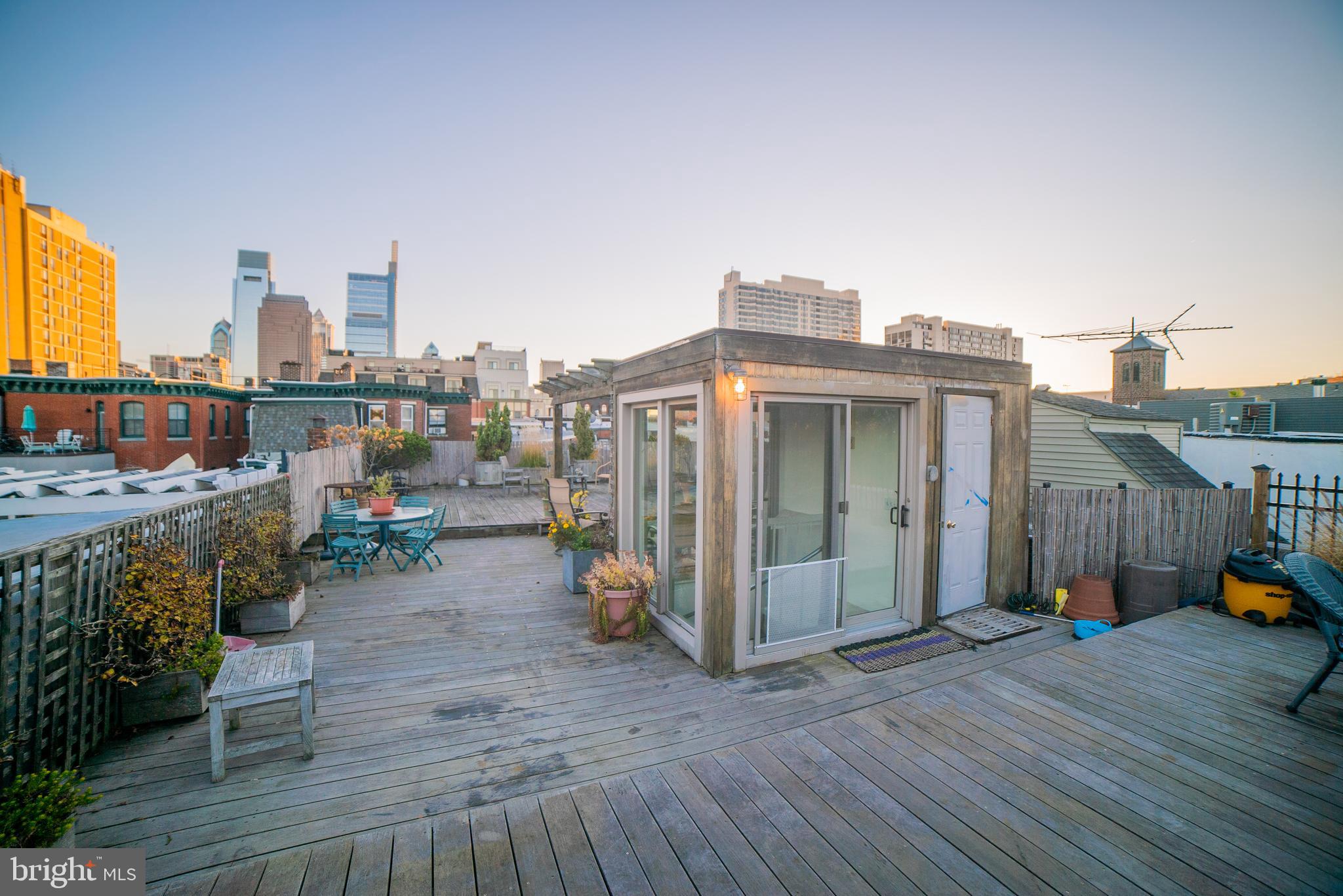 ART MUSEUM AREA - Residential