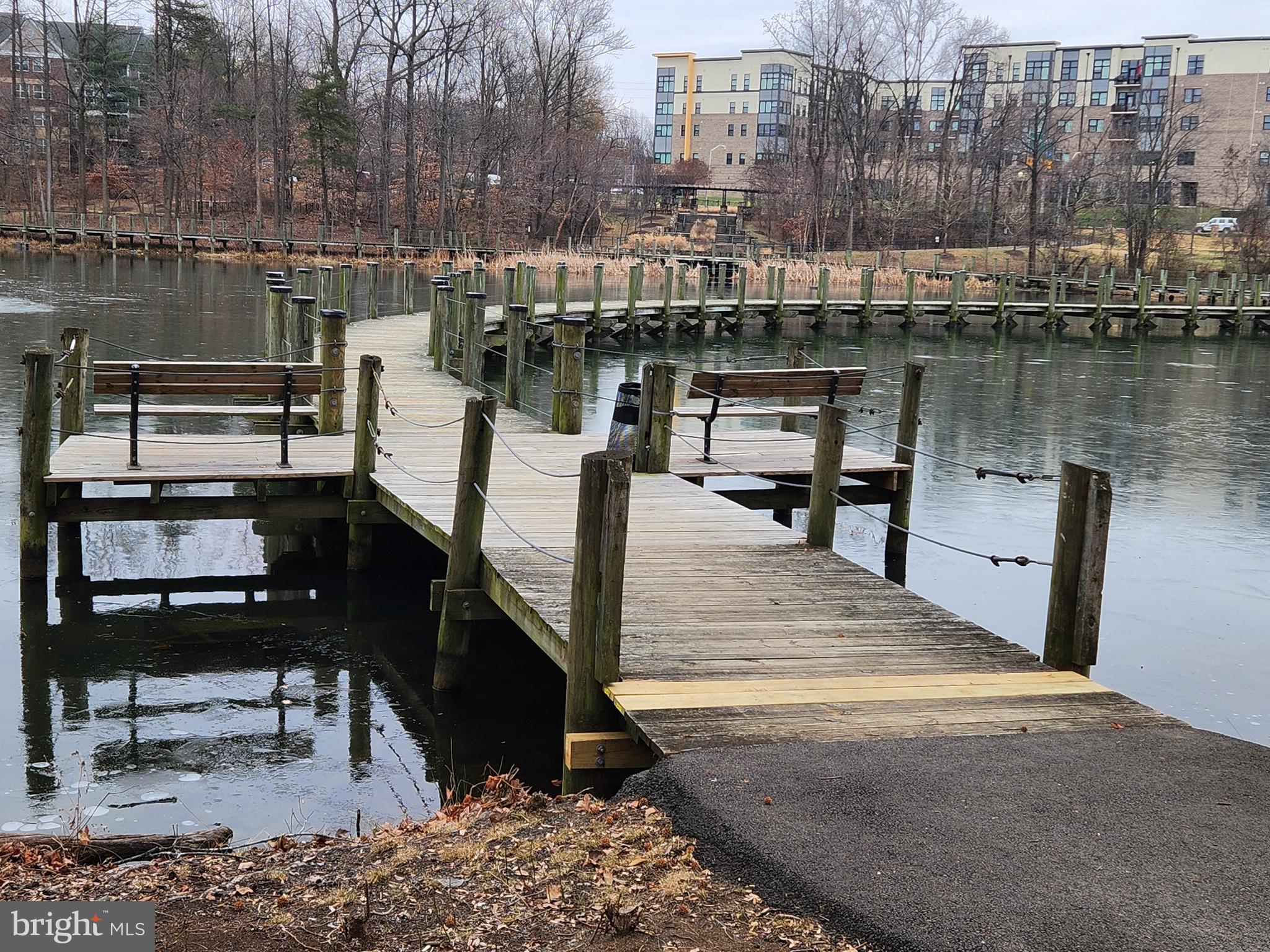 LARGO TOWN CENTER CONDOMINIUMS - Residential