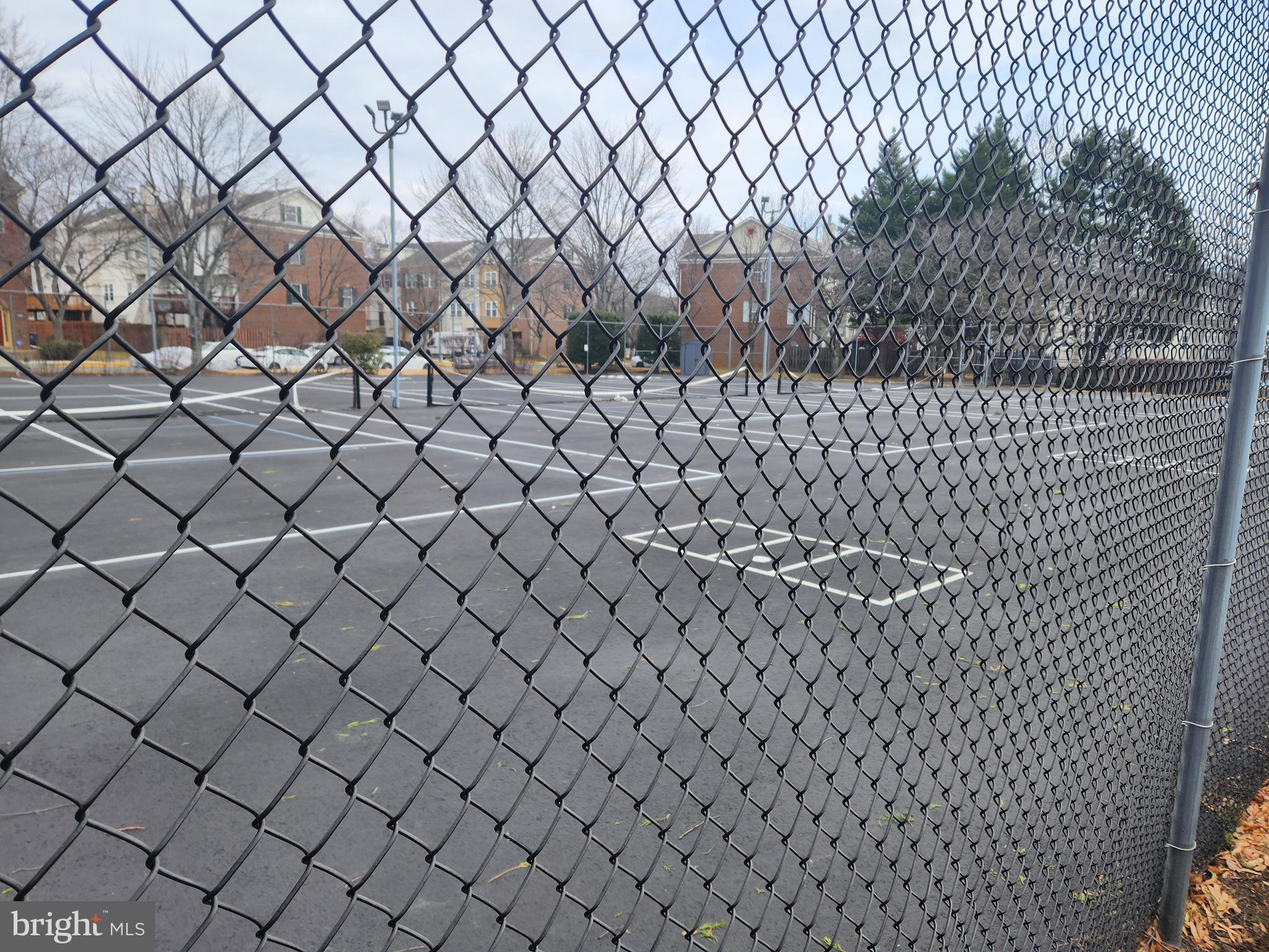 LARGO TOWN CENTER CONDOMINIUMS - Residential