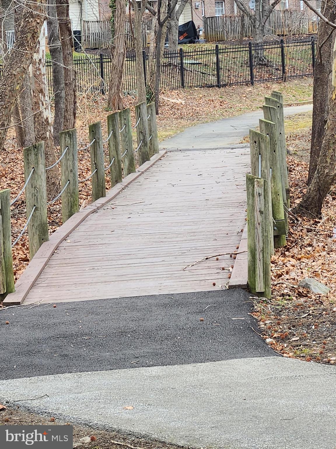 LARGO TOWN CENTER CONDOMINIUMS - Residential