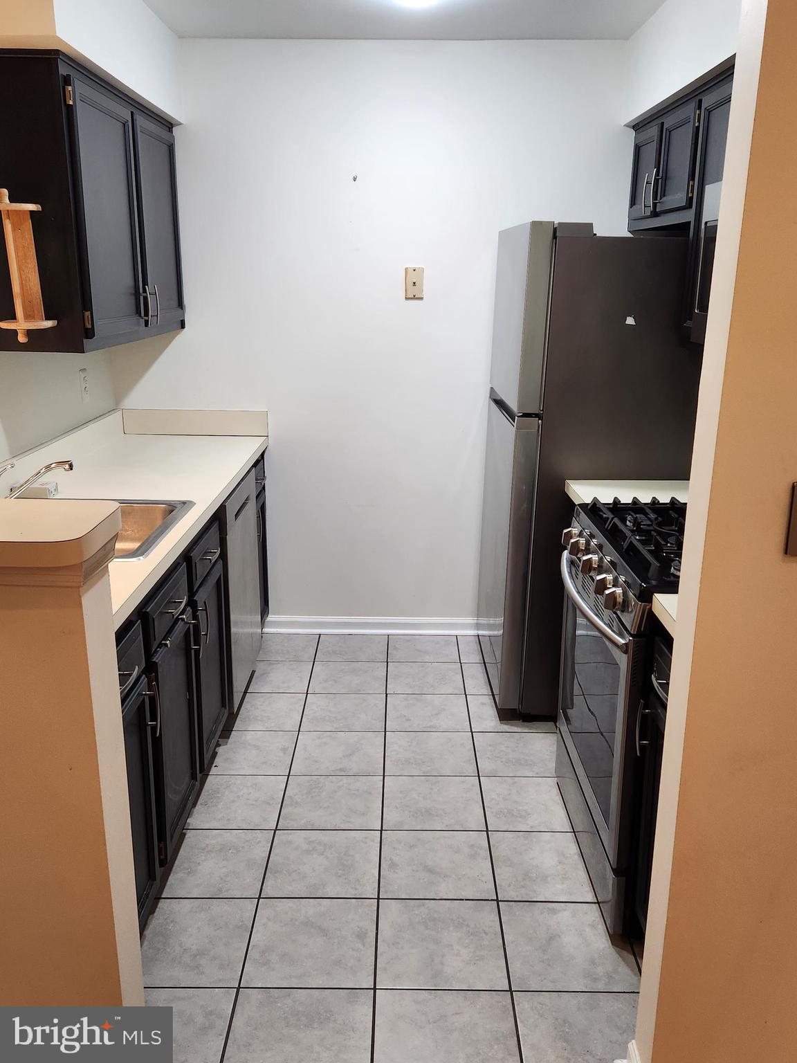 LARGO TOWN CENTER CONDOMINIUMS - Residential