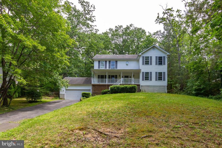 Great Deal for the Holidays! Warm up in your new home sipping hot cocoa while watching your favorite Hallmark movie. Memories are waiting to be made in this lovely home. This spacious 3 level colonial has been recently updated throughout. Attached 2-car garage, freshly painted with new carpet. Straight down the hall way leads you to the updated kitchen with new cabinets and appliances, and huge pantry. Kitchen opens to family room making entertaining a breeze. Upper level features 3 bedrooms including master suite. Lower level finished on one side. Deck in the back of the home and wooded for privacy. Enjoy all of the Chesapeake Bay waterfront amenities that this home has to offer including three sandy beaches! Close to shopping, restaurants and easy commute to PAX!