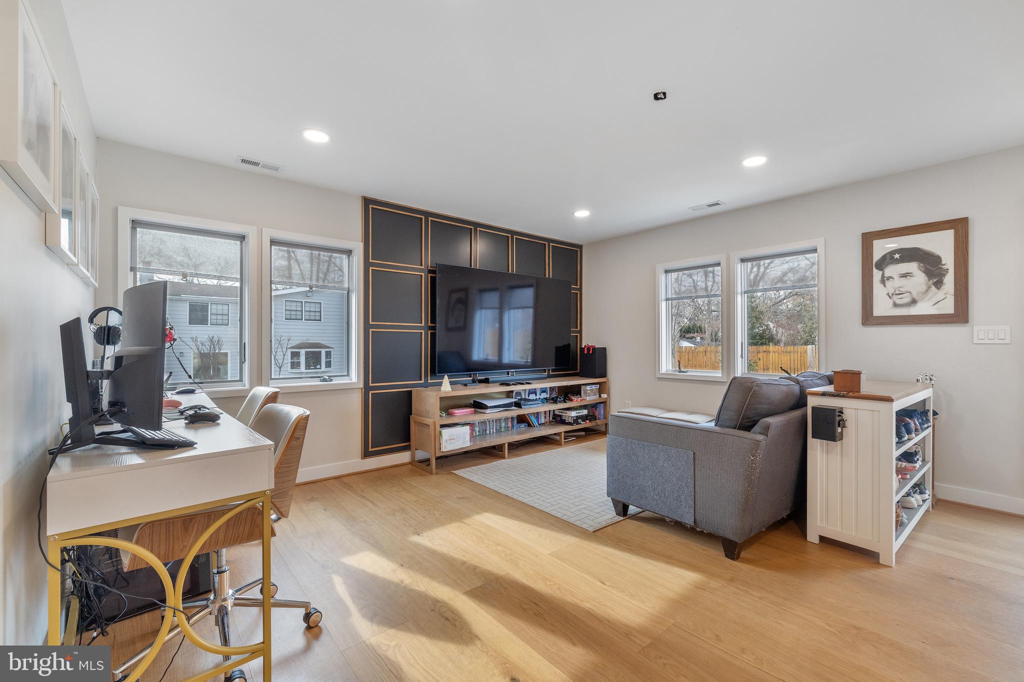 LANHAM HEIGHTS - Residential