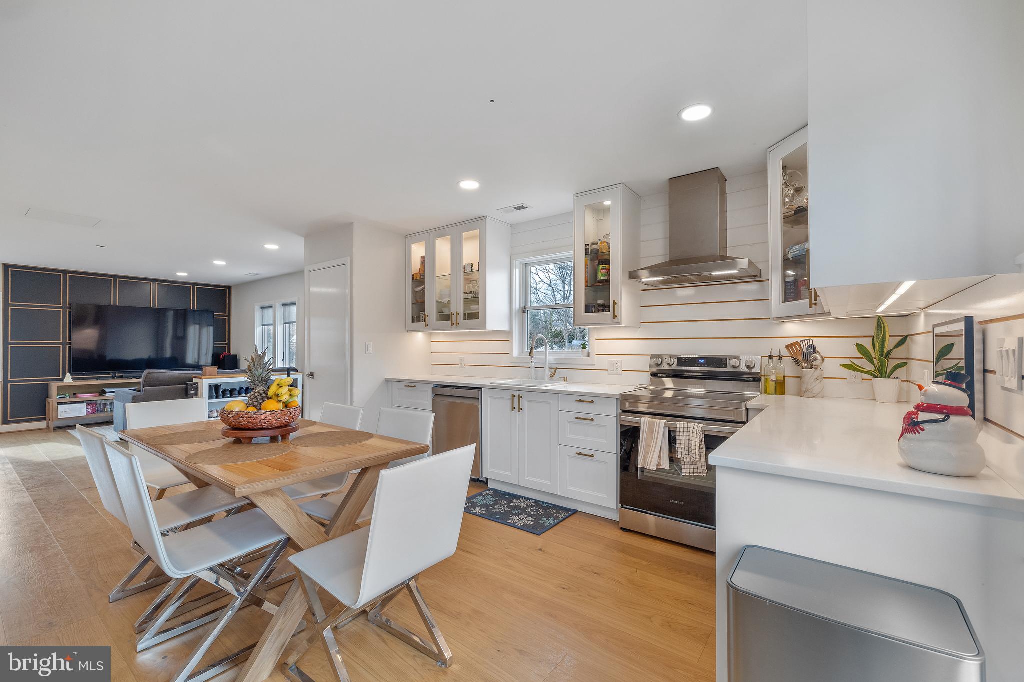 LANHAM HEIGHTS - Residential