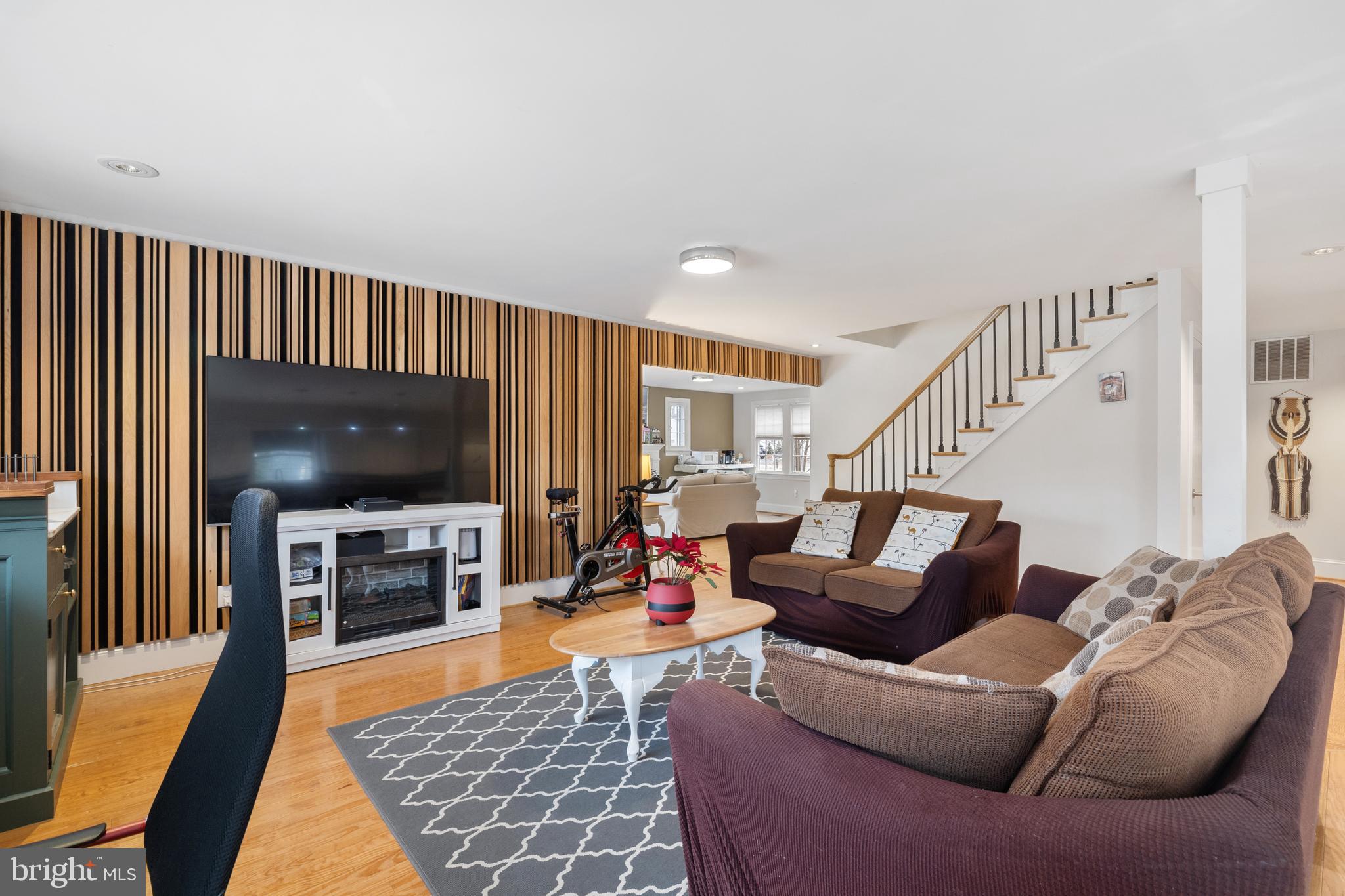 LANHAM HEIGHTS - Residential