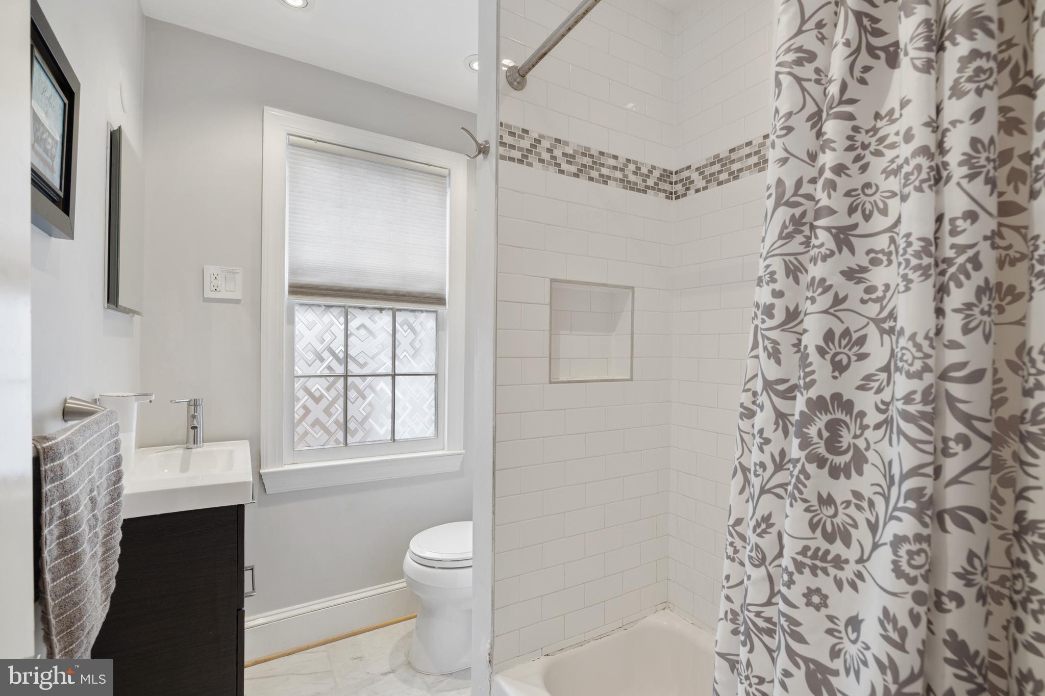 LANHAM HEIGHTS - Residential