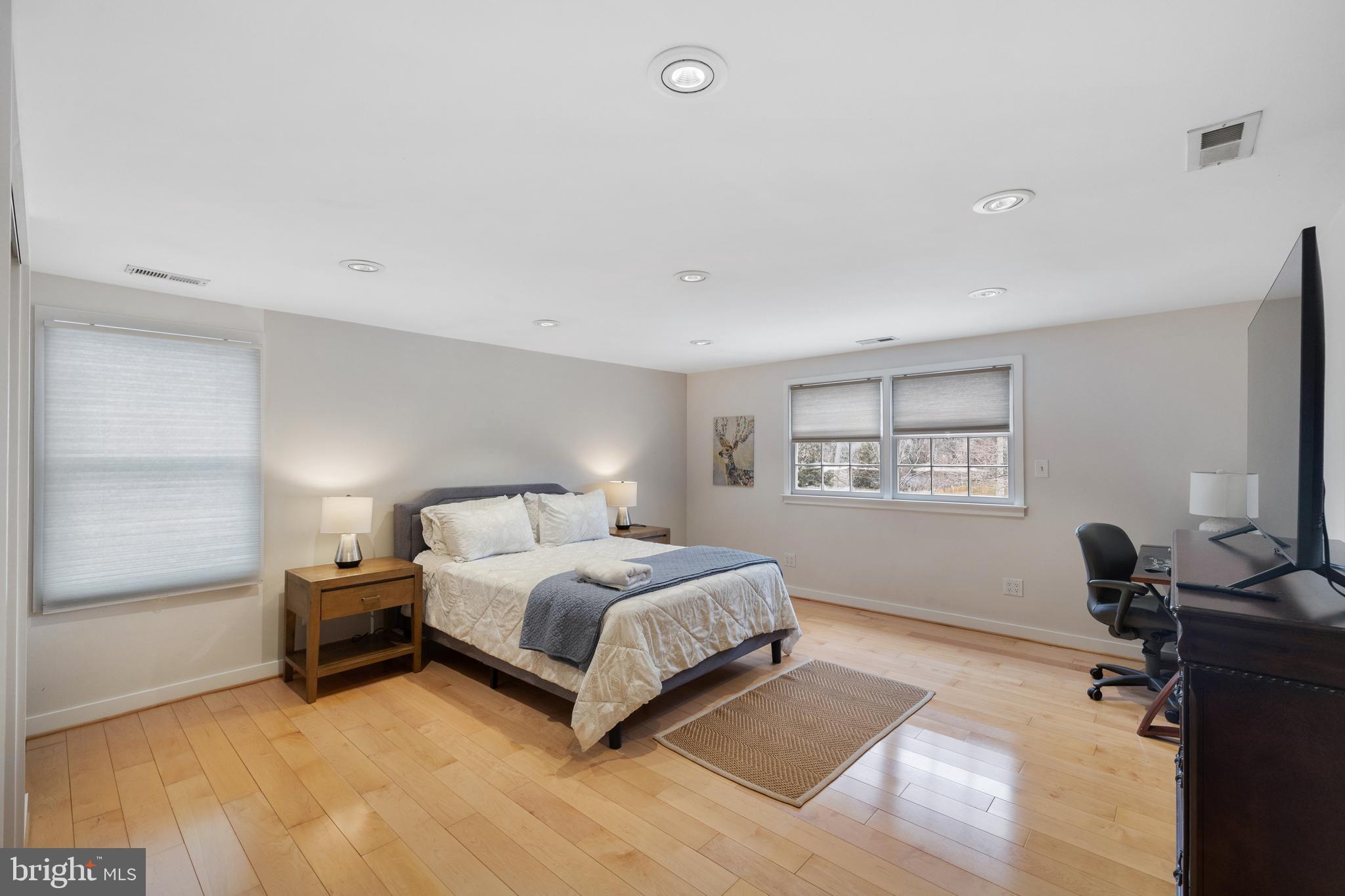 LANHAM HEIGHTS - Residential