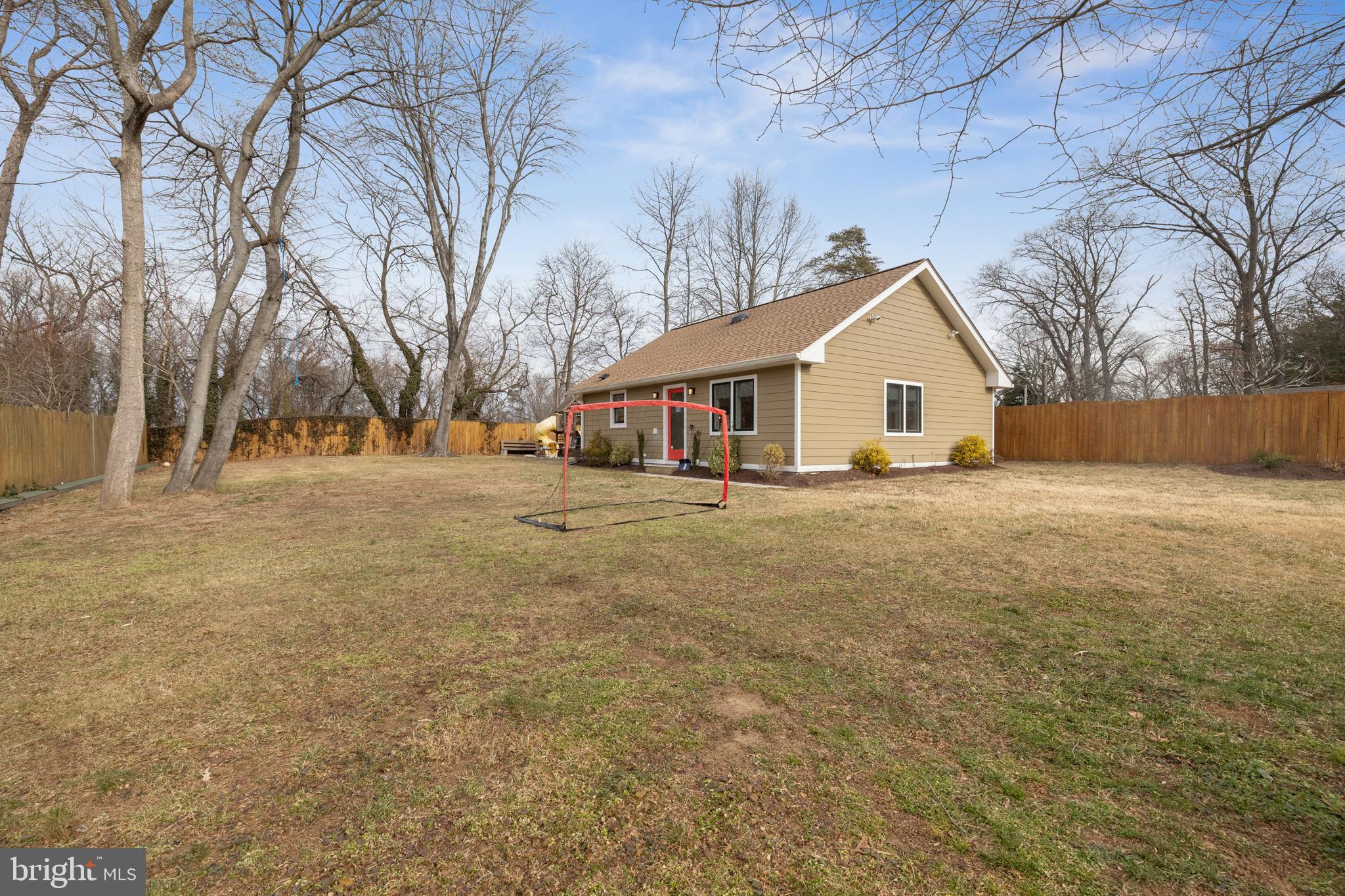 LANHAM HEIGHTS - Residential