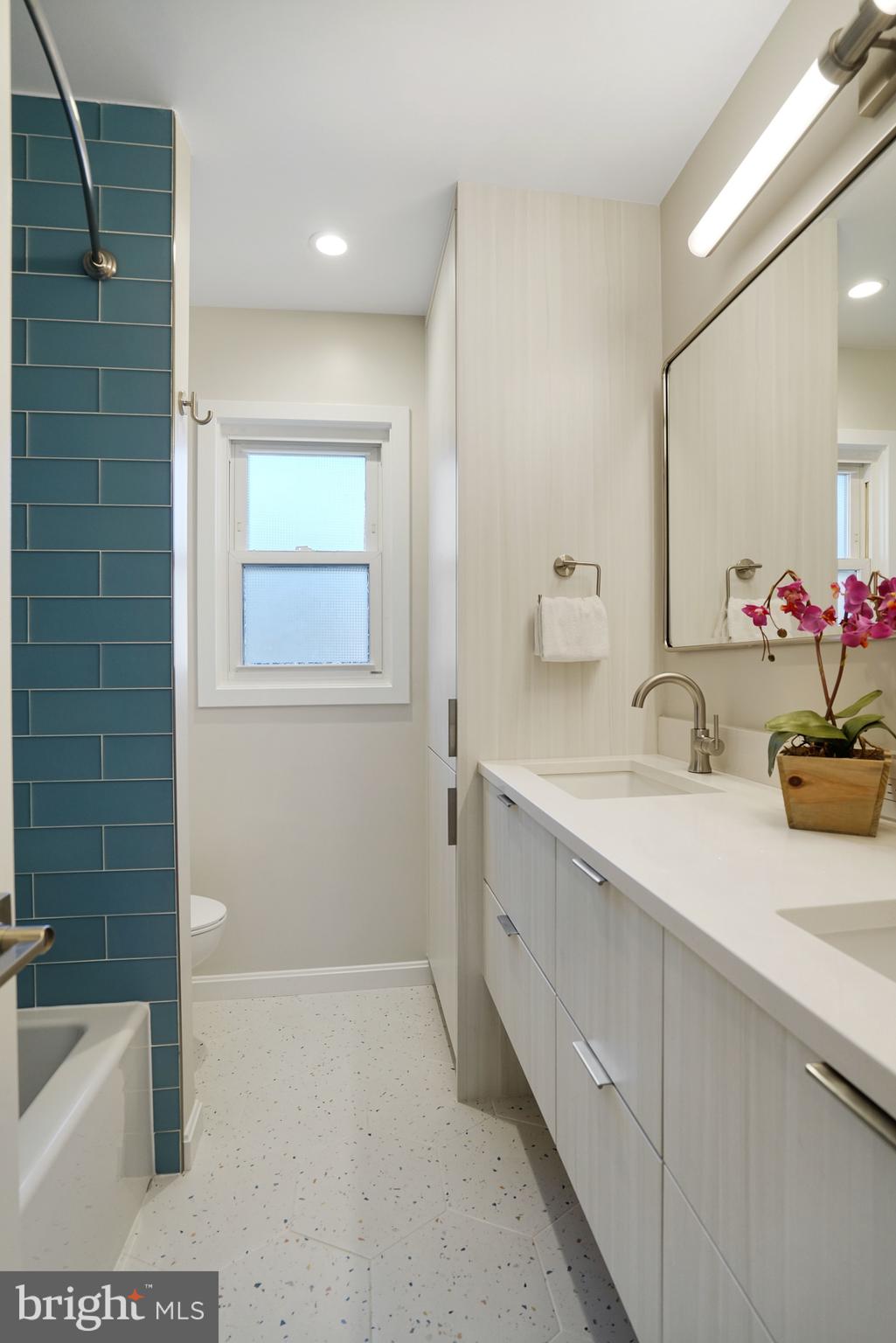 OFFUTT VILLAGE - Residential