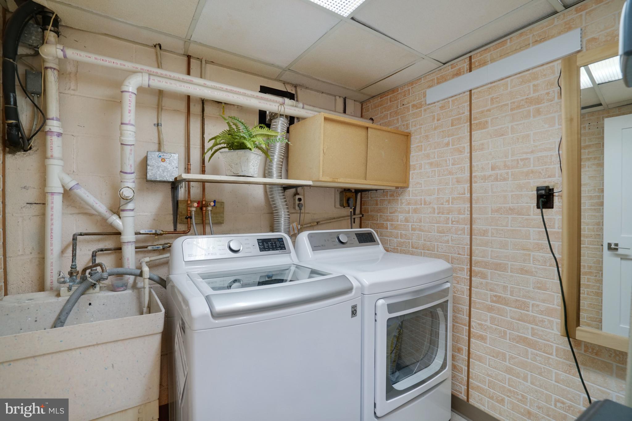 OFFUTT VILLAGE - Residential