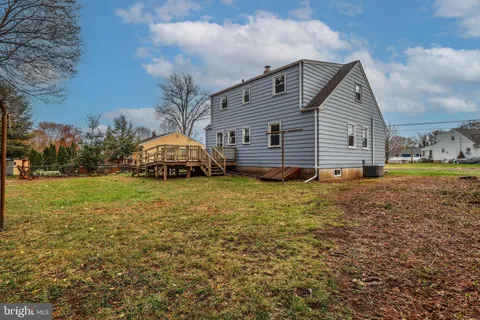 11 Jericho Drive, Hamilton, NJ MLS: NJME2075090