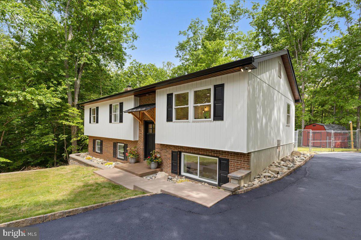 TOWN CREEK - Residential