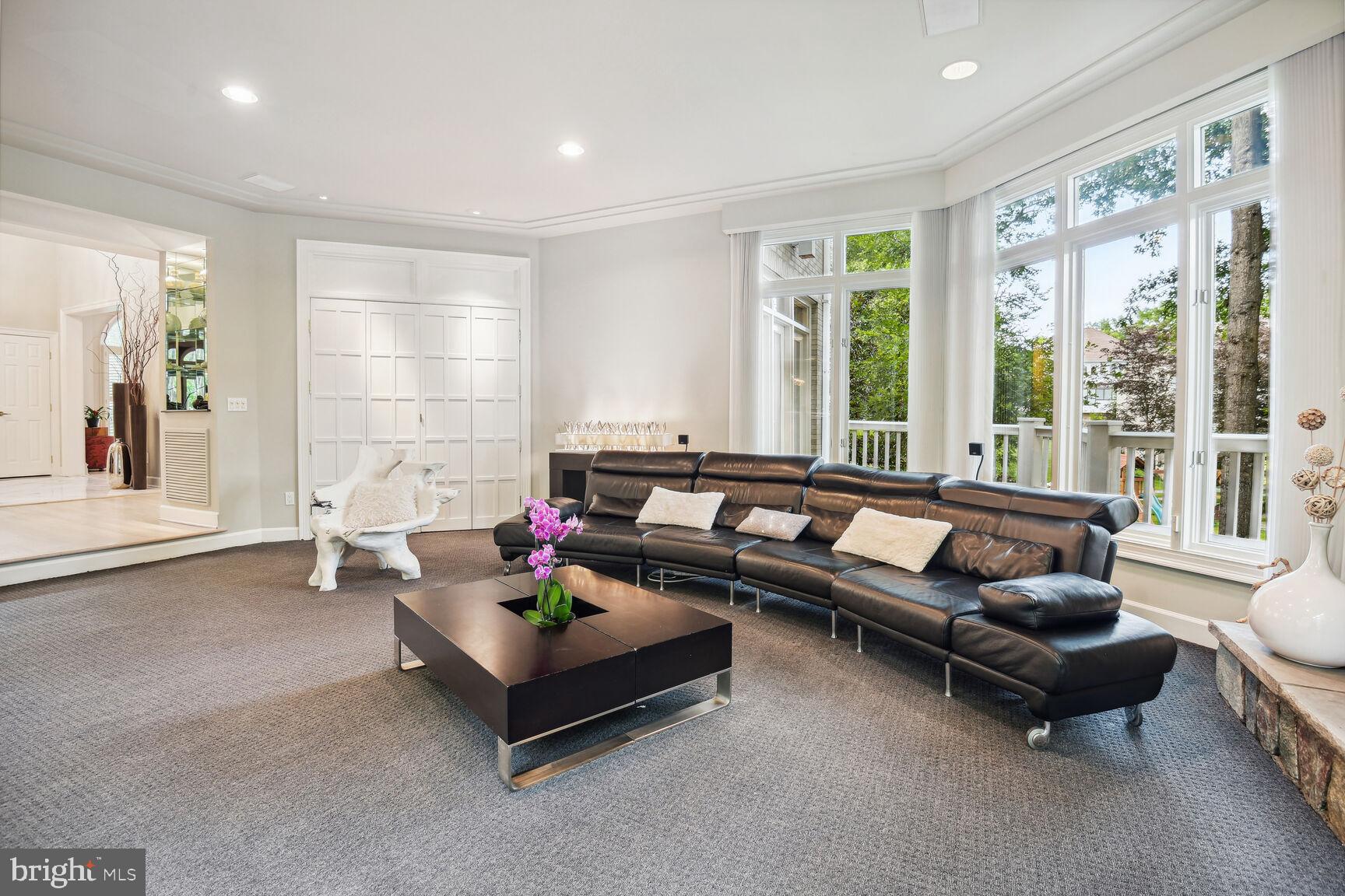 AVENEL - Residential