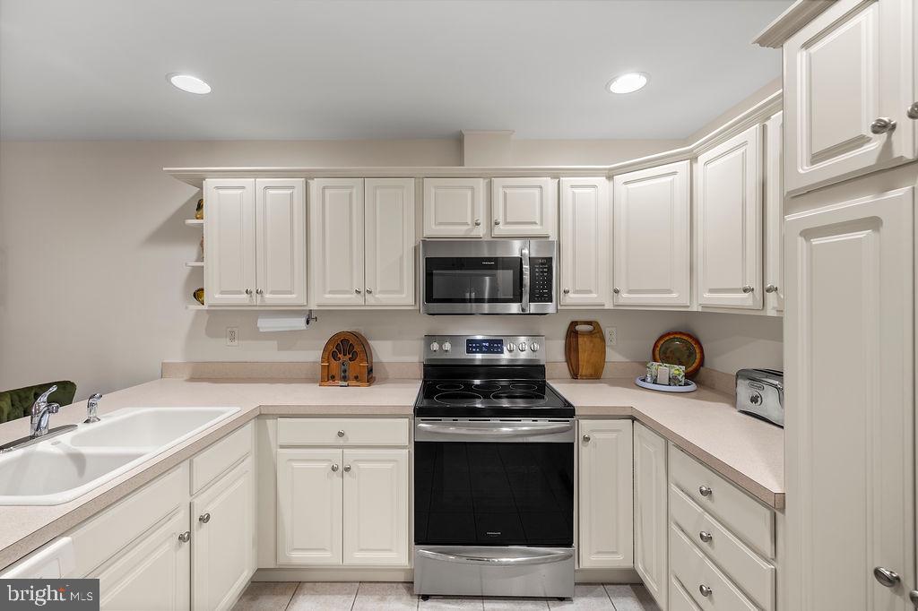 PENN NATIONAL GOLF COURSE COMMUNITY - Residential