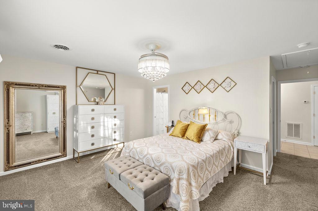 PENN NATIONAL GOLF COURSE COMMUNITY - Residential