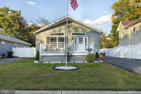 Photo of 108 W Commerce St, KENTON, DE 19955 (MLS # DEKT2043816)