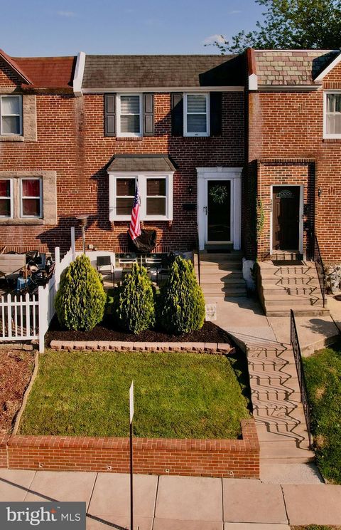 Townhouse For Sale - 3858 Berkley Avenue<br/> DREXEL HILL, PA 19026