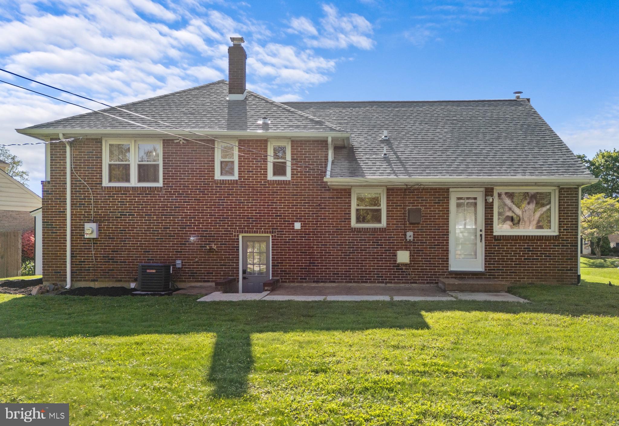 MAYFIELD - Residential