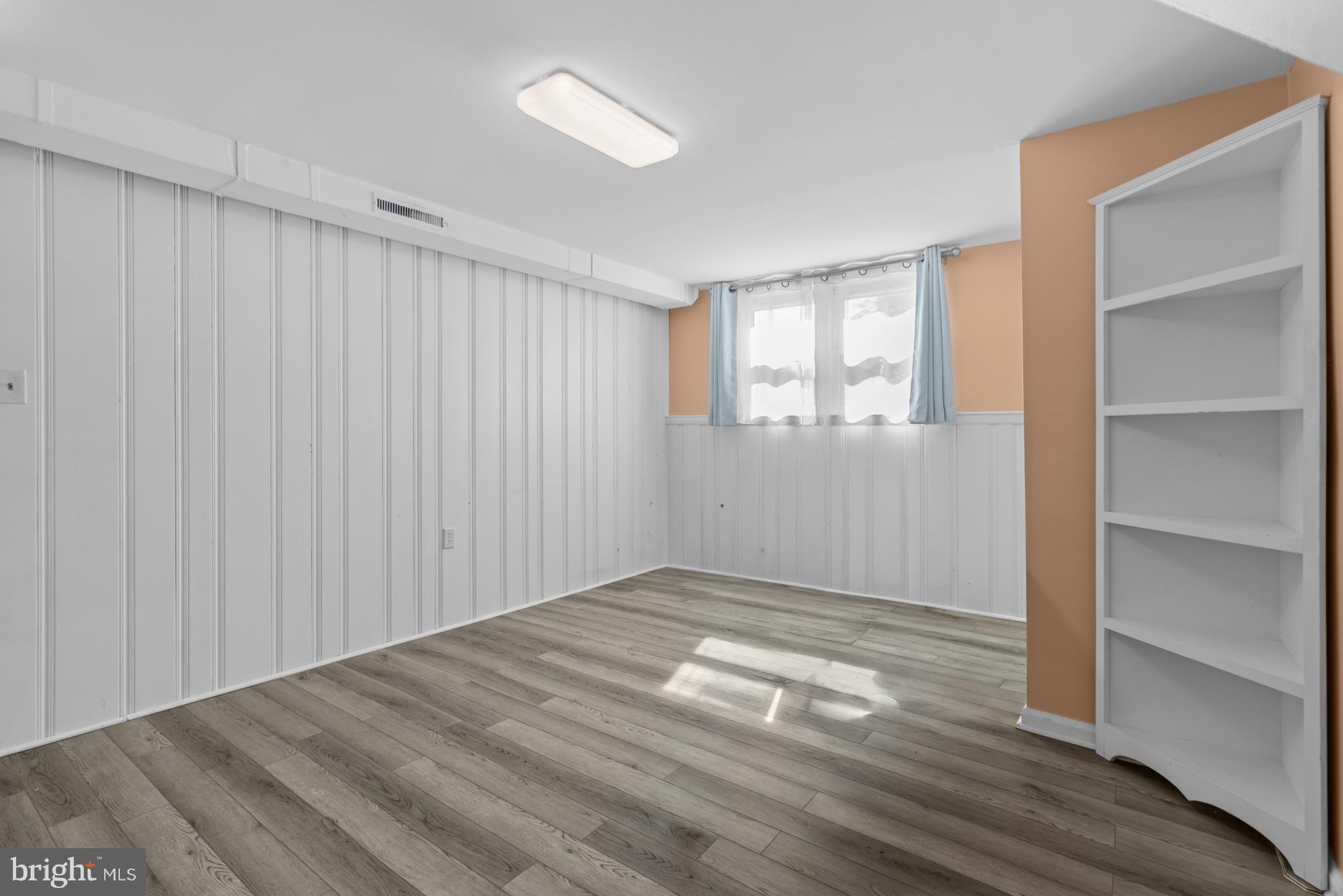 MAYFIELD - Residential