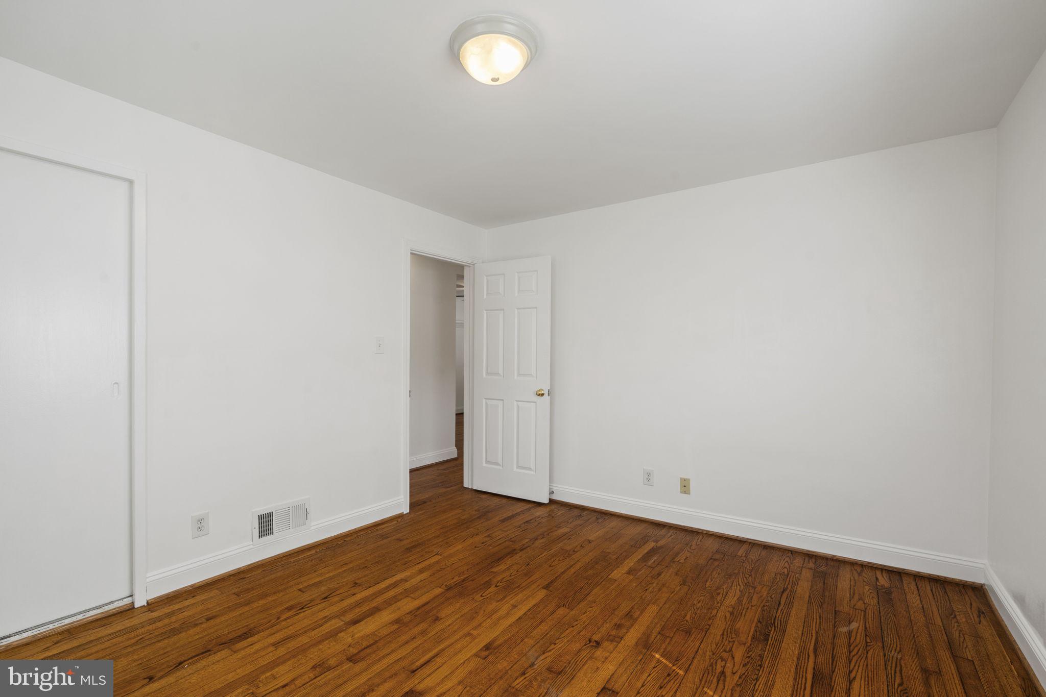 WEYANOKE - Residential Lease