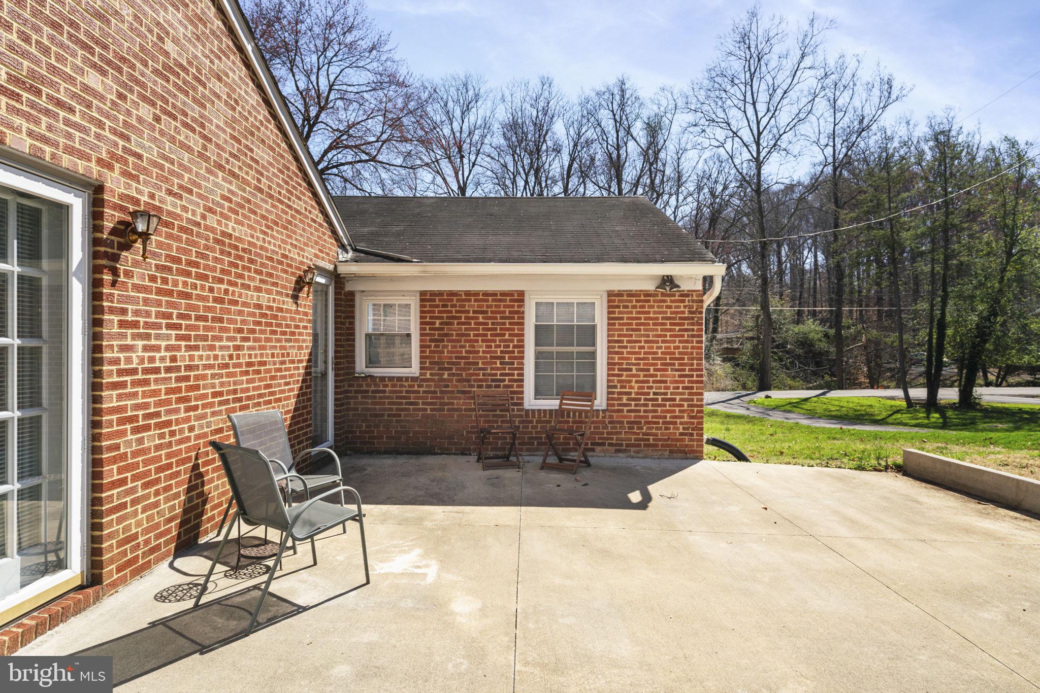 WEYANOKE - Residential Lease