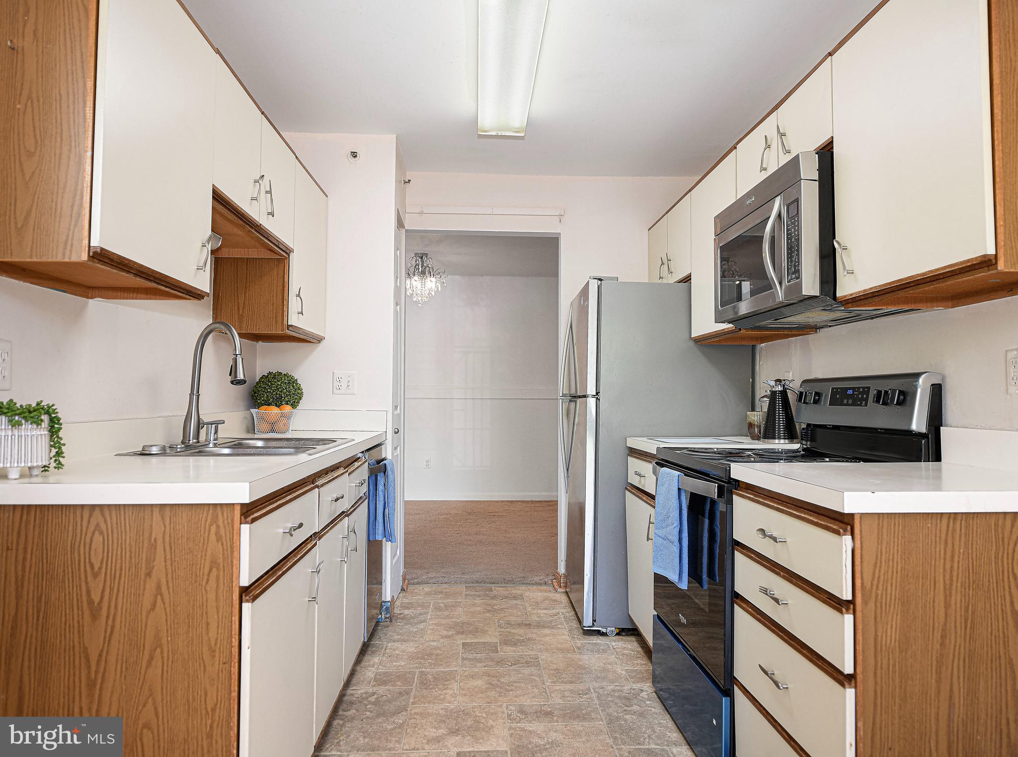 THE POINTE - Residential