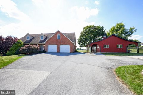 Photo of 108 Meetinghouse Road, GAP, PA 17527 (MLS # PALA2076278)